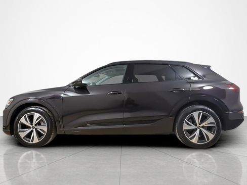 Used 2024 Audi Q8 e-tron Premium AWD/4WD image 2
