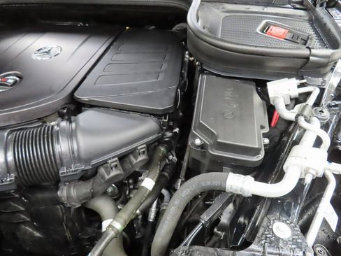 Used 2024 Mercedes-Benz GLE 350 4MATIC image 30