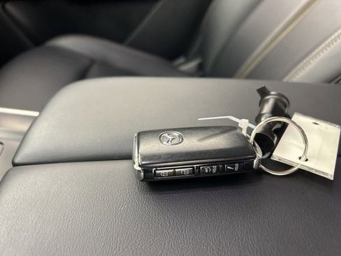 Used 2024 MAZDA CX-90 3.3 Turbo w/ Select Package image 17