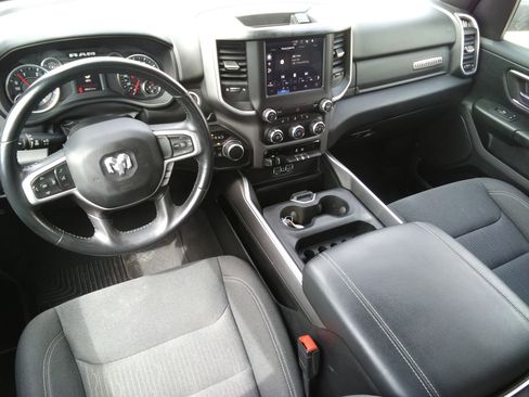 Used 2023 RAM 1500 Big Horn AWD/4WD image 12
