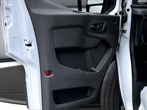 Used 2021 Ford Transit 350 XLT image 18