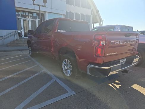Used 2024 Chevrolet Silverado 1500 LT image 15