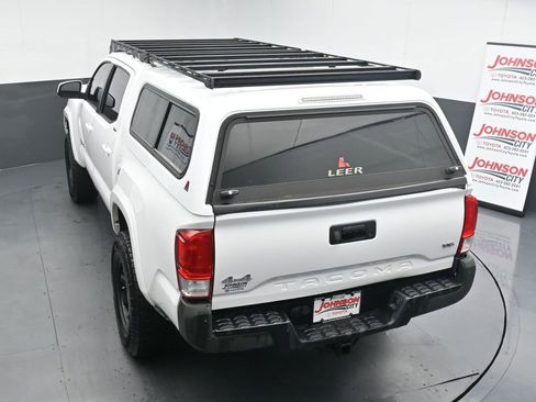 Used 2017 Toyota Tacoma SR5 w/ Tow Package image 29