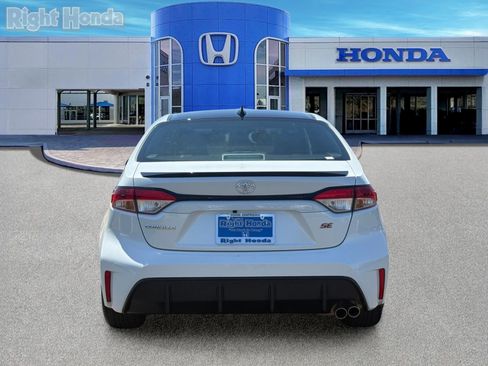 Used 2025 Toyota Corolla SE FWD image 10