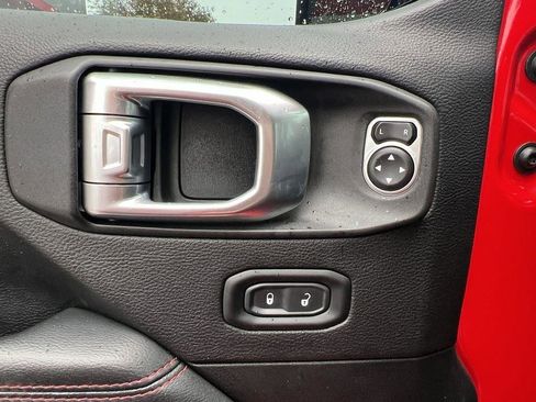 Used 2020 Jeep Gladiator Rubicon image 16