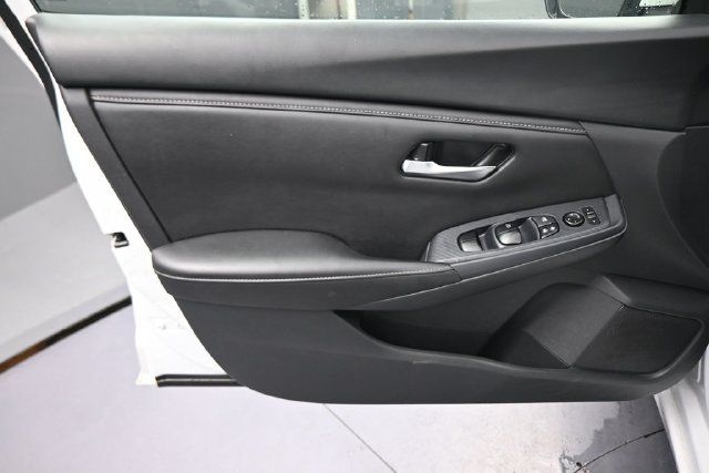 Used 2024 Nissan Sentra SV FWD image 21