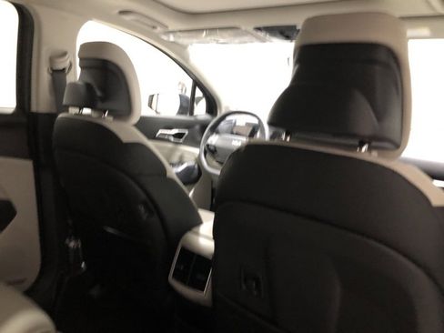 New 2026 Kia Sportage EX w/ EX Panorama Roof Package image 12