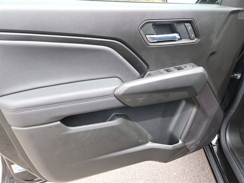 New 2025 Chevrolet Colorado LT w/ LT Convenience Package image 18