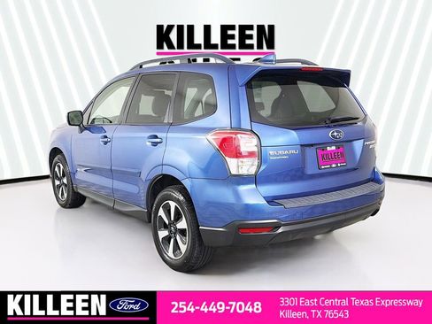 Used 2017 Subaru Forester 2.5i Premium AWD/4WD image 6
