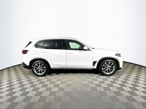 Used 2026 BMW X5 xDrive50e AWD/4WD image 9