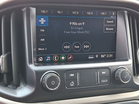 Used 2019 Chevrolet Colorado Z71 AWD/4WD image 16