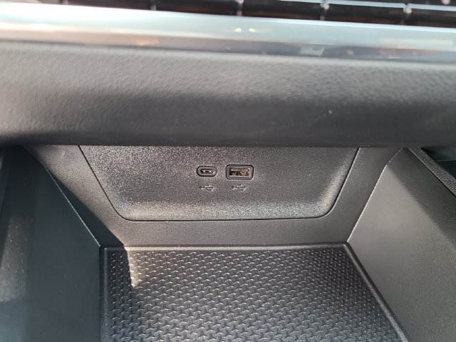 New 2027 Chevrolet Equinox LT w/ Convenience Package II FWD image 35