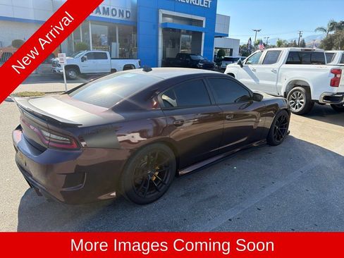 Used 2017 Dodge Charger R/T RWD image 3