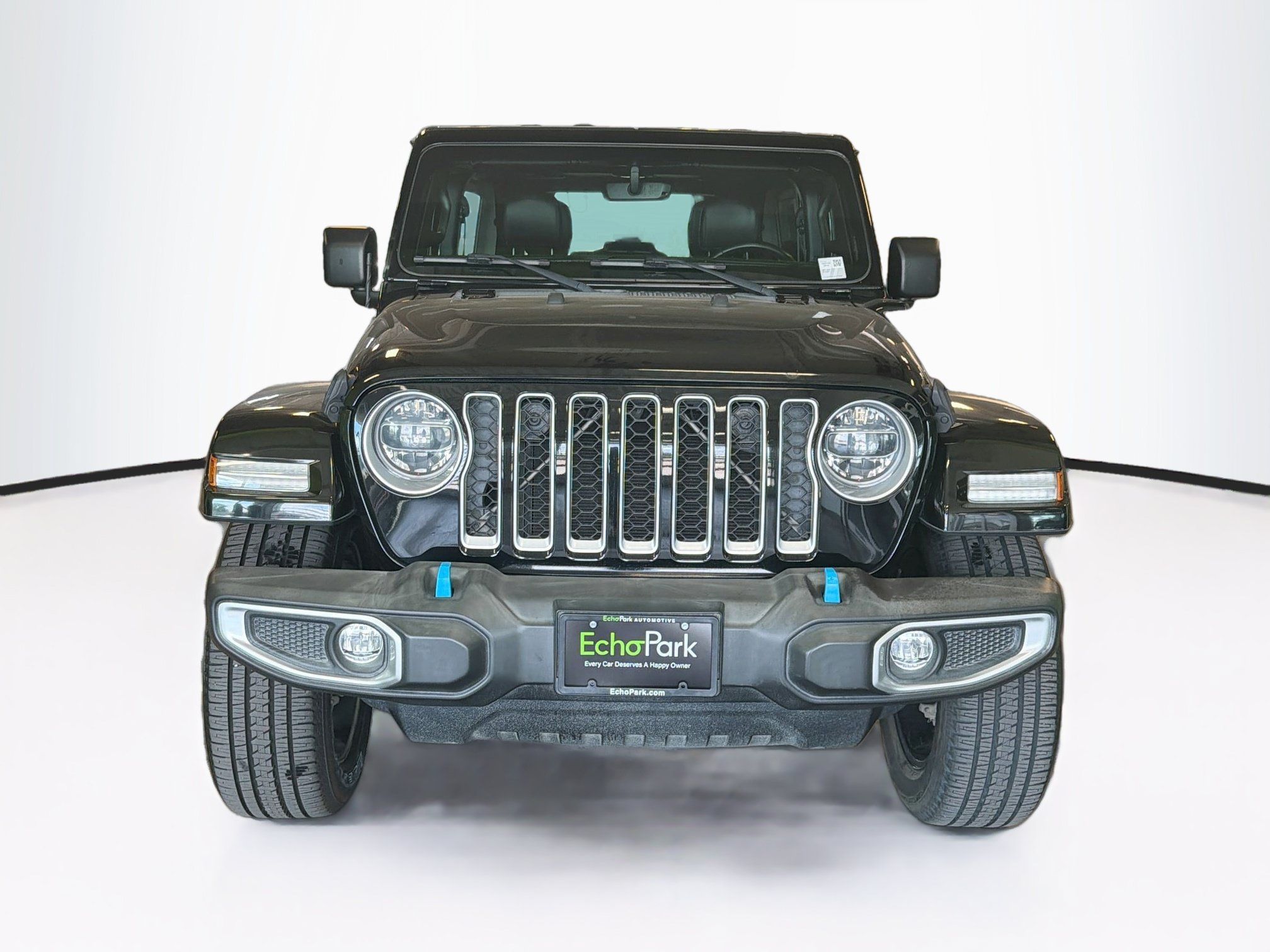Used 2022 Jeep Wrangler Unlimited Sahara AWD/4WD image 2