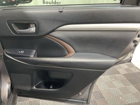 Used 2015 Toyota Highlander XLE image 15