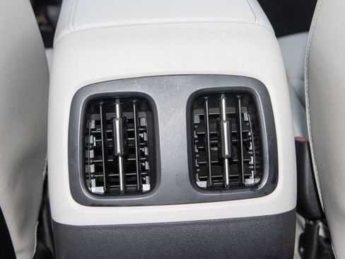 Used 2024 Hyundai Tucson Limited image 19