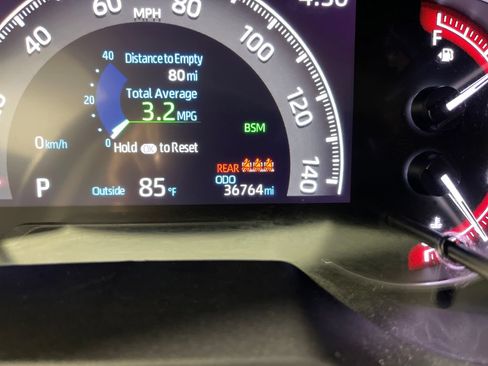 Used 2023 Toyota RAV4 XLE Premium FWD image 19
