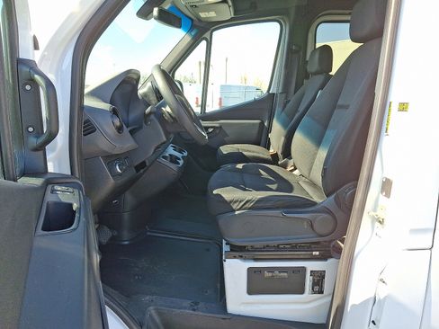 Used 2020 Mercedes-Benz Sprinter 144 Cargo image 14