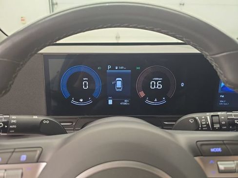 Used 2025 Hyundai Kona SEL AWD/4WD image 28