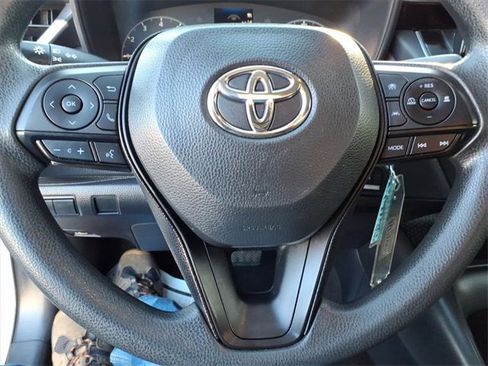 Used 2023 Toyota Corolla LE image 12