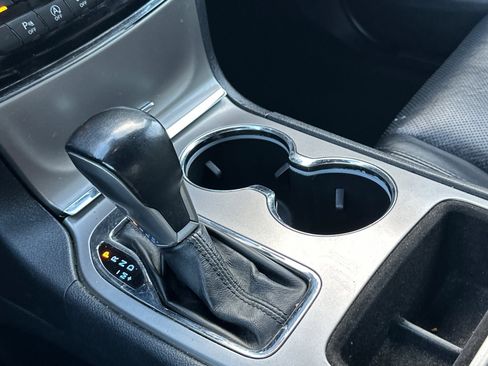 Certified 2020 Jeep Grand Cherokee Limited w/ Luxury Group II image 22