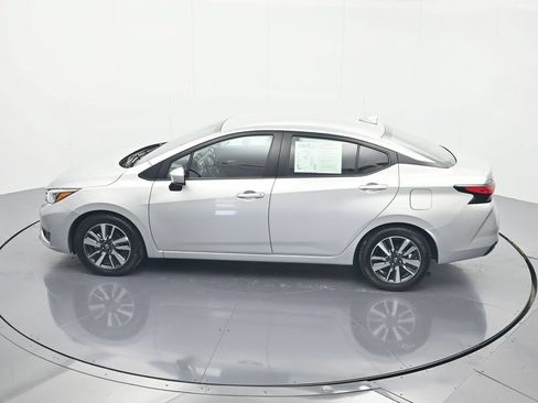 Used 2025 Nissan Versa SV FWD image 35
