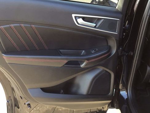 Certified 2024 Ford Edge ST-Line image 12