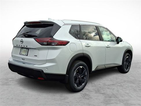 New 2026 Nissan Rogue SV image 4