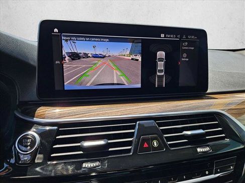 Used 2021 BMW 530i w/ Convenience Package RWD image 9