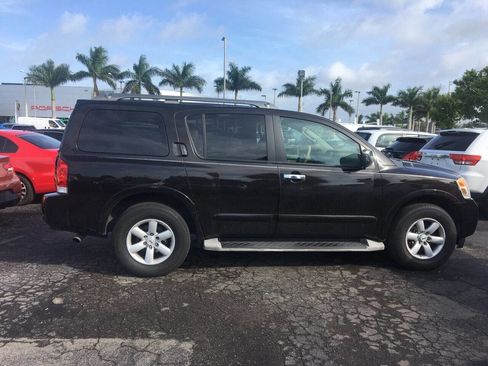Used 2011 Nissan Armada SV image 6