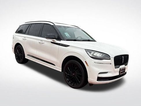 Certified 2024 Lincoln Aviator Reserve w/ Equipment Group 201A AWD/4WD image 1