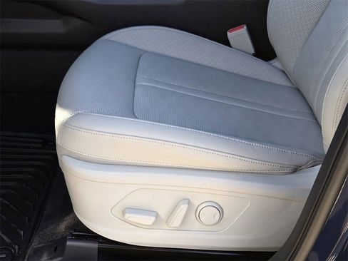 New 2026 Kia Sorento S w/ S Panoramic Sunroof Package FWD image 36