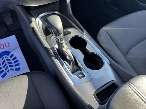 Used 2024 Chevrolet Malibu LT image 20