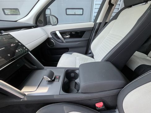 Used 2025 Land Rover Discovery Sport S AWD/4WD image 29