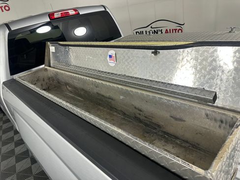 Used 2017 Chevrolet Silverado 1500 4x4 Double Cab image 6