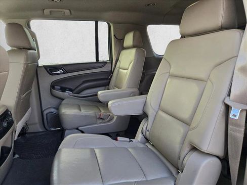 Used 2016 Chevrolet Suburban LT w/ Luxury Package image 15