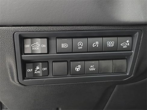 New 2026 Toyota Tundra Platinum image 17