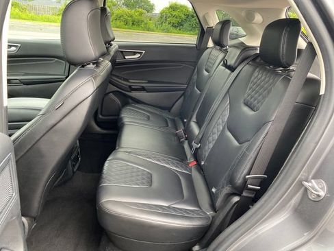 Used 2024 Ford Edge Titanium AWD/4WD image 18