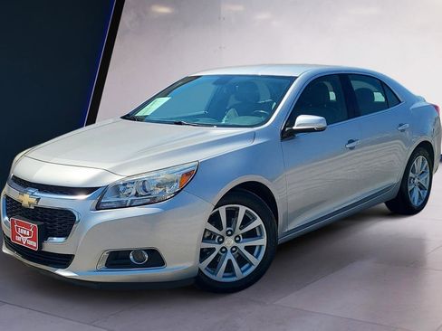 Used 2014 Chevrolet Malibu LT image 1