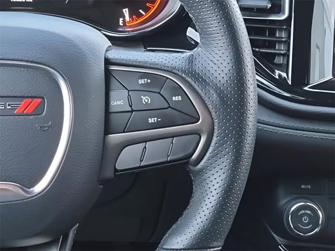 Used 2024 Dodge Durango SXT image 24