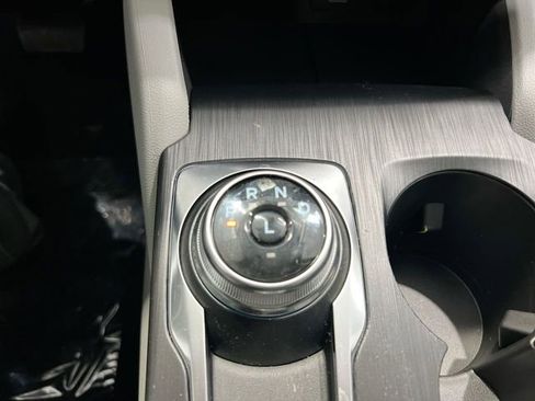 Used 2024 Ford Escape SE FWD image 8