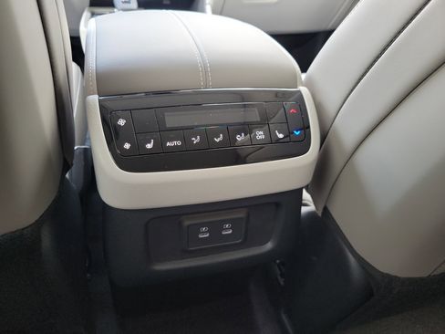 New 2027 INFINITI QX60 Luxe w/ Family Package FWD image 15