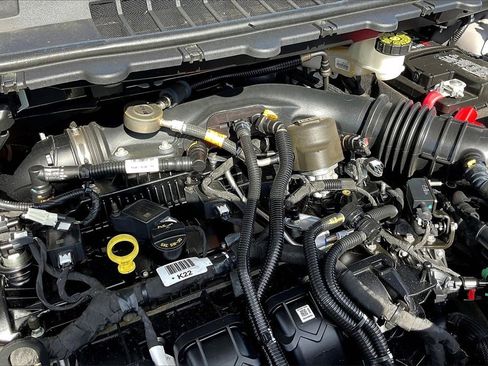 Used 2024 Ford Edge Titanium image 33