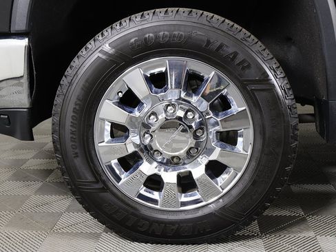 Used 2023 Chevrolet Silverado 3500 LT w/ Convenience Package image 20