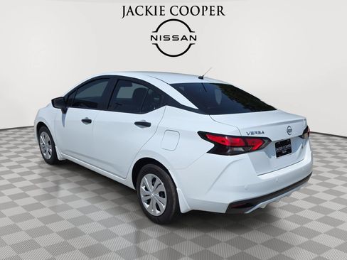 Used 2025 Nissan Versa S w/ Trunk Package FWD image 7