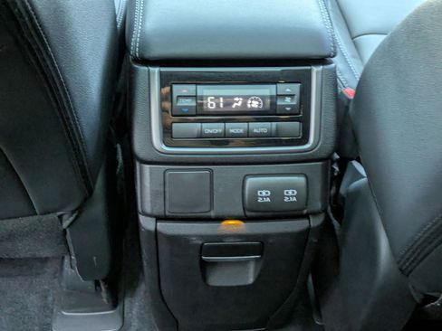 Used 2022 Subaru Ascent Onyx Edition image 31