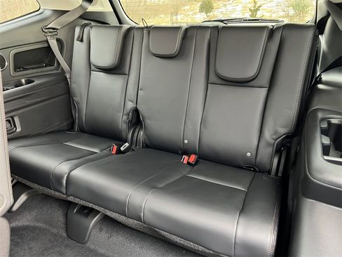 New 2026 Subaru Ascent Limited Bronze image 7