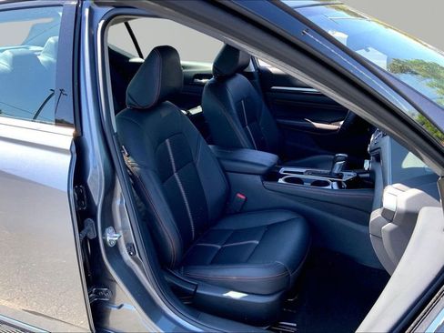 Used 2023 Nissan Altima 2.5 SR FWD image 19