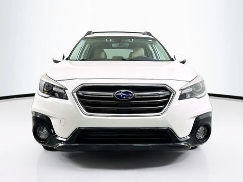 Used 2018 Subaru Outback 3.6R Limited AWD/4WD image 5