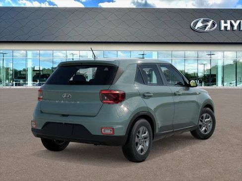 New 2026 Hyundai Venue SE FWD image 4